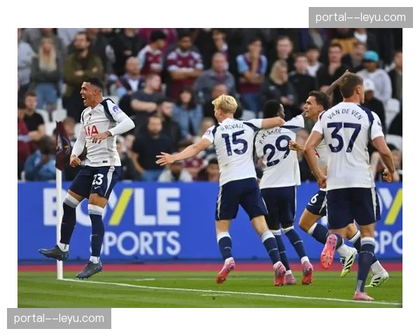 热刺罗梅罗10黄2红防守鲁莽 关键回追抢断3次亦显价值